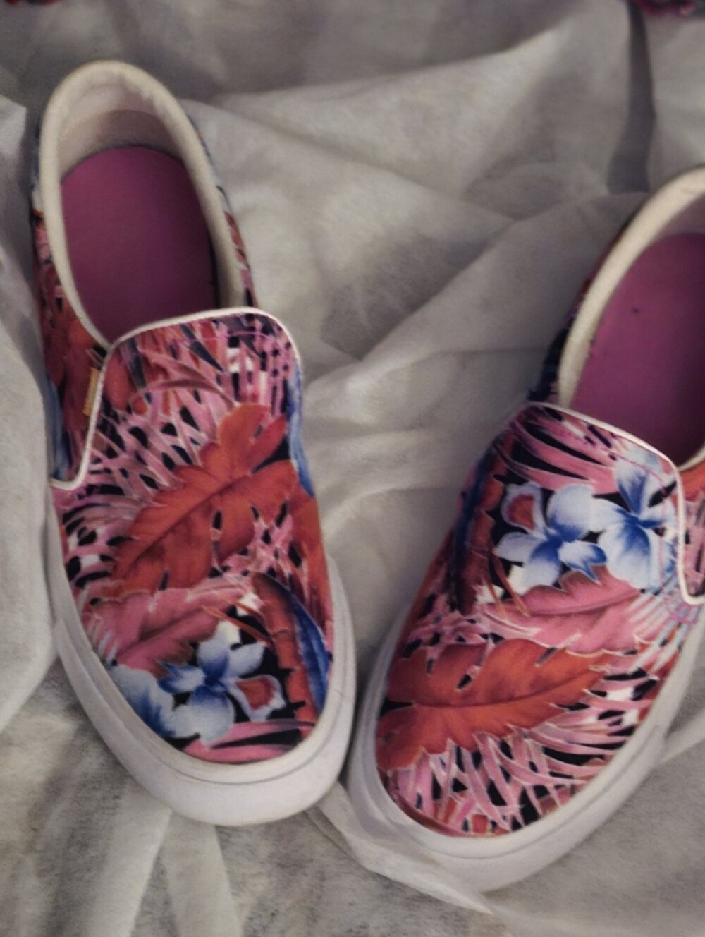 Niki Slip-On Women’s Sneakers